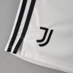 Pantaloncini Juventus 22/23 home dettaglio logo Juve