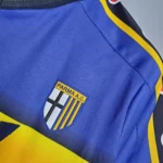 Parma Home 2001-dettaglio logo Ac Parma