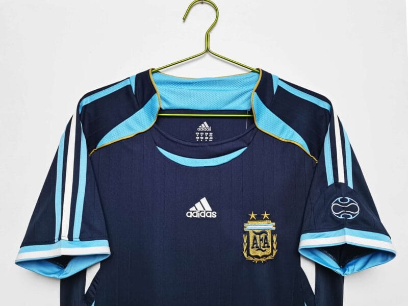 maglia argentina 2006 away dettaglio primo piano