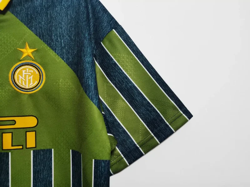 Terza maglia Inter 95/96 Umbro Vintage dettaglio logo Fc Internazionale calcio