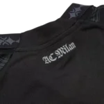 maglia Ac Milan nera Pleasures Dark maglia Milan nera Pleasures Dark dettaglio colletto