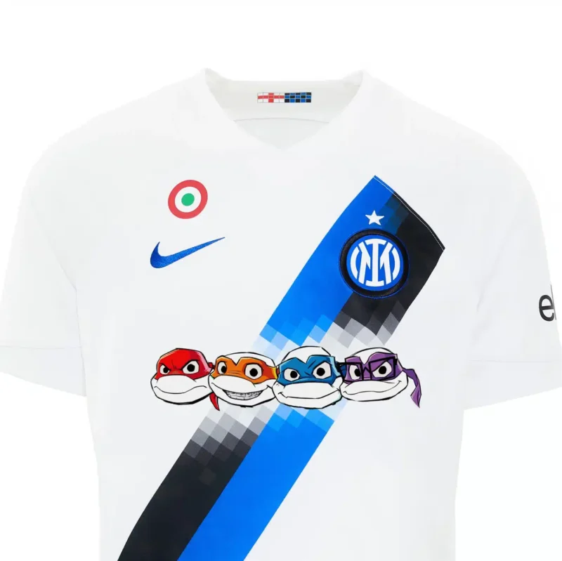 Maglia Inter Tartarughe Ninja Away 2023/24 dettaglio