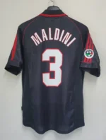 maglia_milan_98-99_retro_dettaglio_numero Esempio di personalizzazione maglia milan 98/99