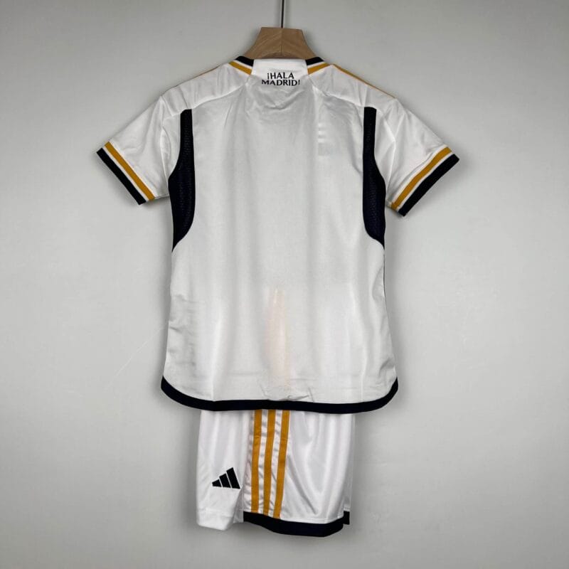 Completino Real Madrid Bambino 23-24 posteriore