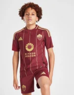 dettaglio ravvicinato del Completino As Roma bambino 2024/25 home Adidas