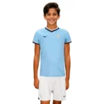 Completino Lazio bambino 2024/25 home Mizuno indossato da bambino modello
