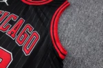 Maglia CHICAGO BULLS MICHAEL JORDAN nera NBA dettaglio spalla