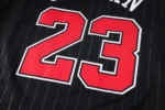 maglia Michael Jordan Chicago Bulls Nera Replica NBA dettaglio numero 23