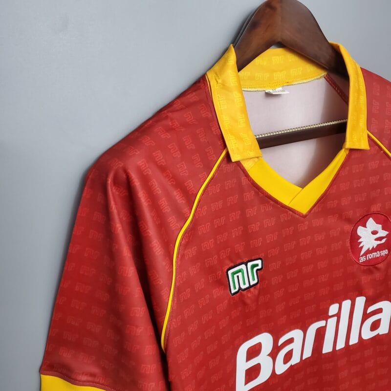 dettaglio laterale della maglia Roma 1990/91 Home Barilla