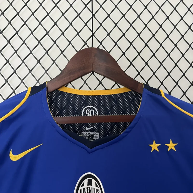 Maglia Juventus 2004/05 Away blu Nike dettaglio colletto