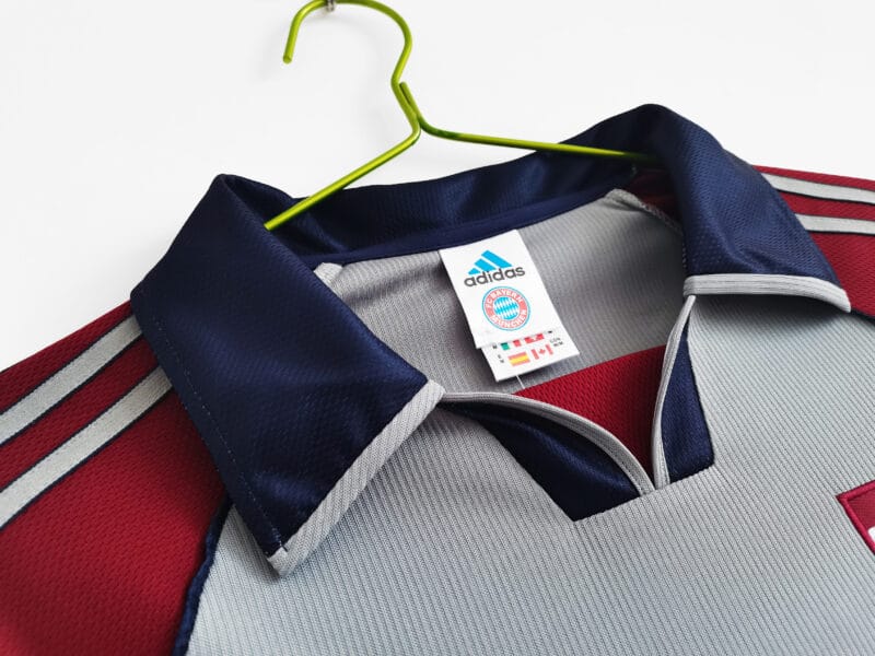 maglia Bayern Monaco vintage 98/99 Adidas dettaglio colletto