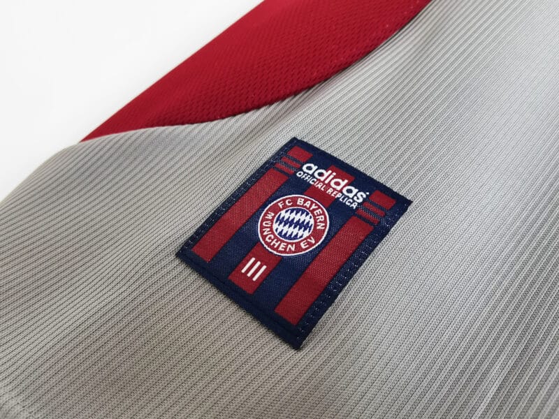 maglia Bayern Monaco vintage 98/99 dettaglio Adidas Official replica