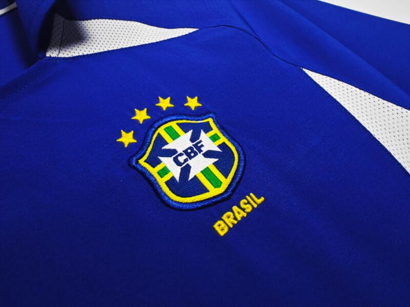 Maglia Brasile blu 2002 away logo federazione calcio Brasile