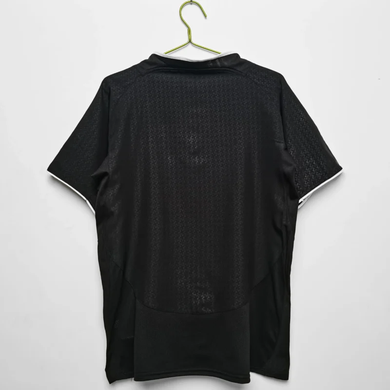 maglia Manchester United 2003-04 Away Nike nera dettaglio posteriore