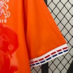dettaglio manica corta della maglia Olanda vintage1996 Home Lotto