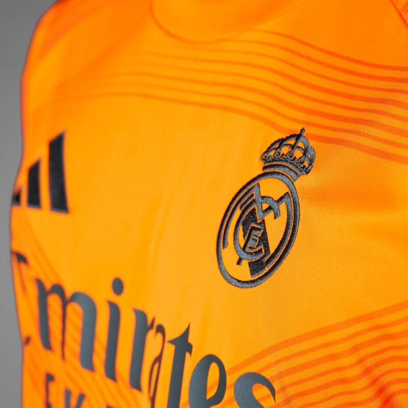 maglia Real Madrid 24-25 Away Adidas dettaglio logo