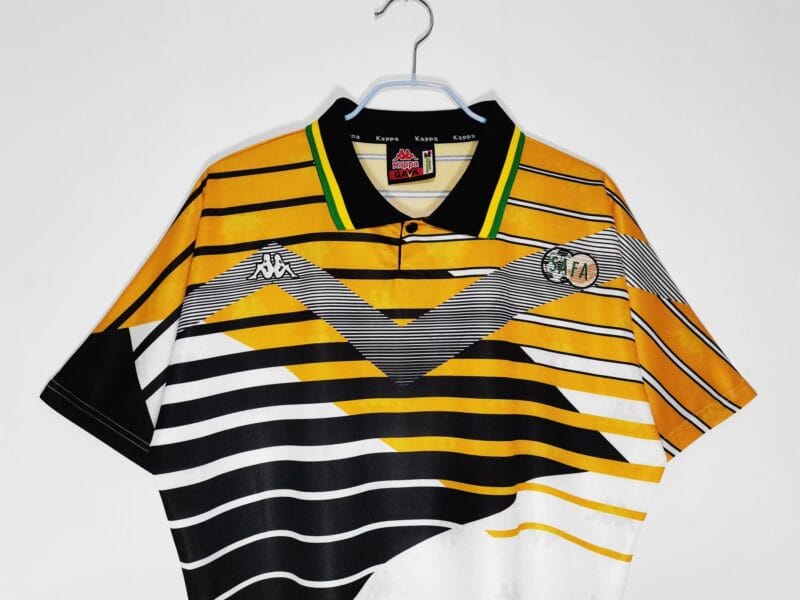 dettaglio petto della maglia Sudafrica calcio 1994 Kappa