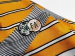 dettaglio logo federazione calcistica della maglia Sudafrica calcio 1994 Kappa