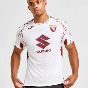 maglia Torino 2025/26 away Joma indossata da modello