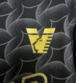 maglia Venezia 2024/25 Home Cynar dettaglio logo Venezia FC