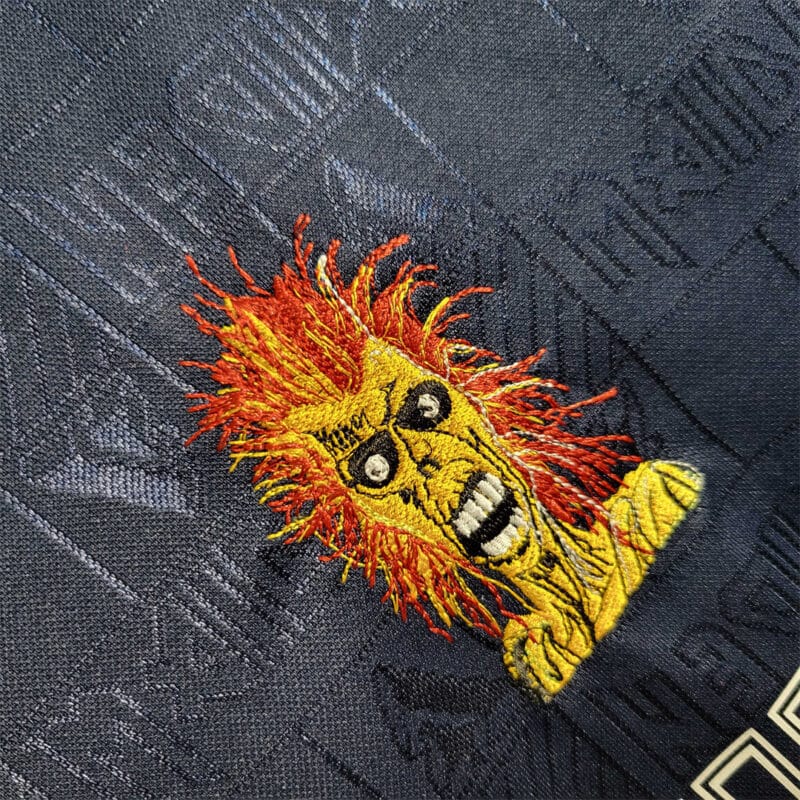maglia West Ham Iron Maiden Edition 1999/00 Home dettaglio Iron Maiden logo