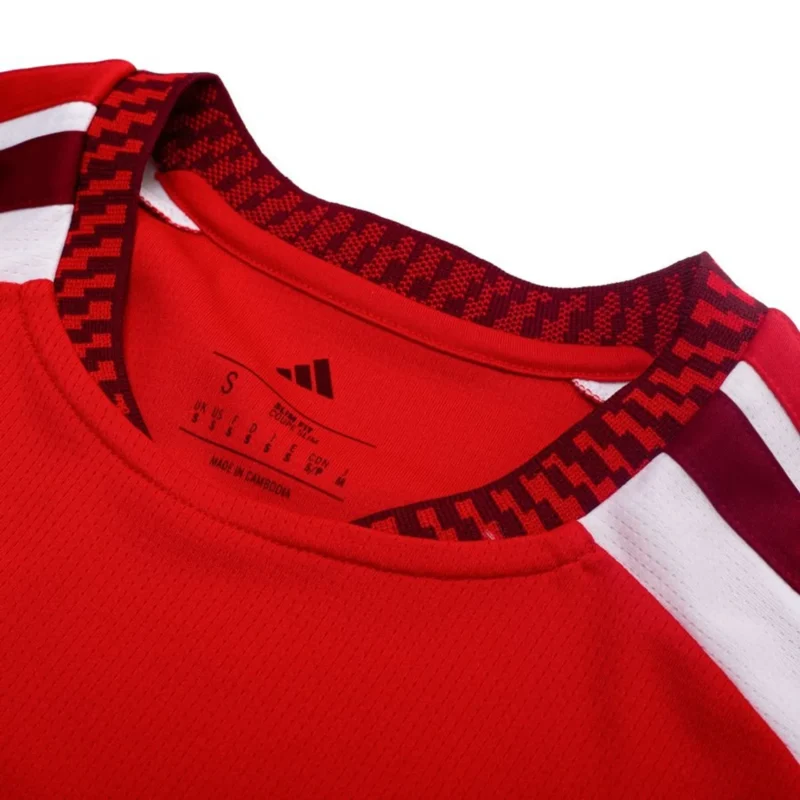 maglia Arsenal 2026/27 home dettaglio colletto