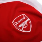 maglia Arsenal 2026/27 home dettaglio logo Arsenal