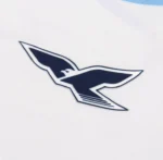 maglia Lazio 125 anniversario Mizuno dettaglio logo Lazio aquila