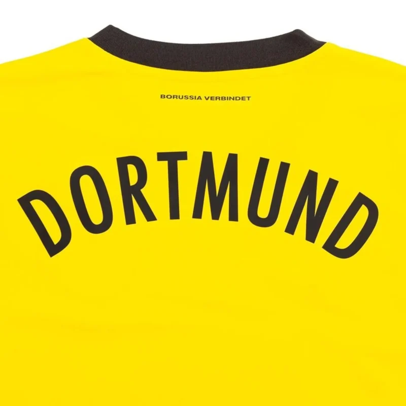 maglia Borussia Dortmund 2024 25 home Puma dettaglio scritta posteriore Dortmund