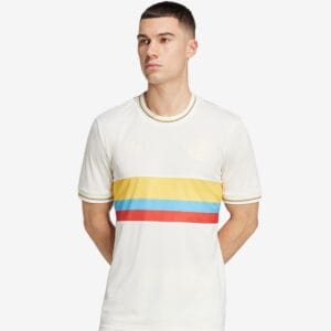 maglia Colombia 100th anniversario 2024/25 indossata da modello